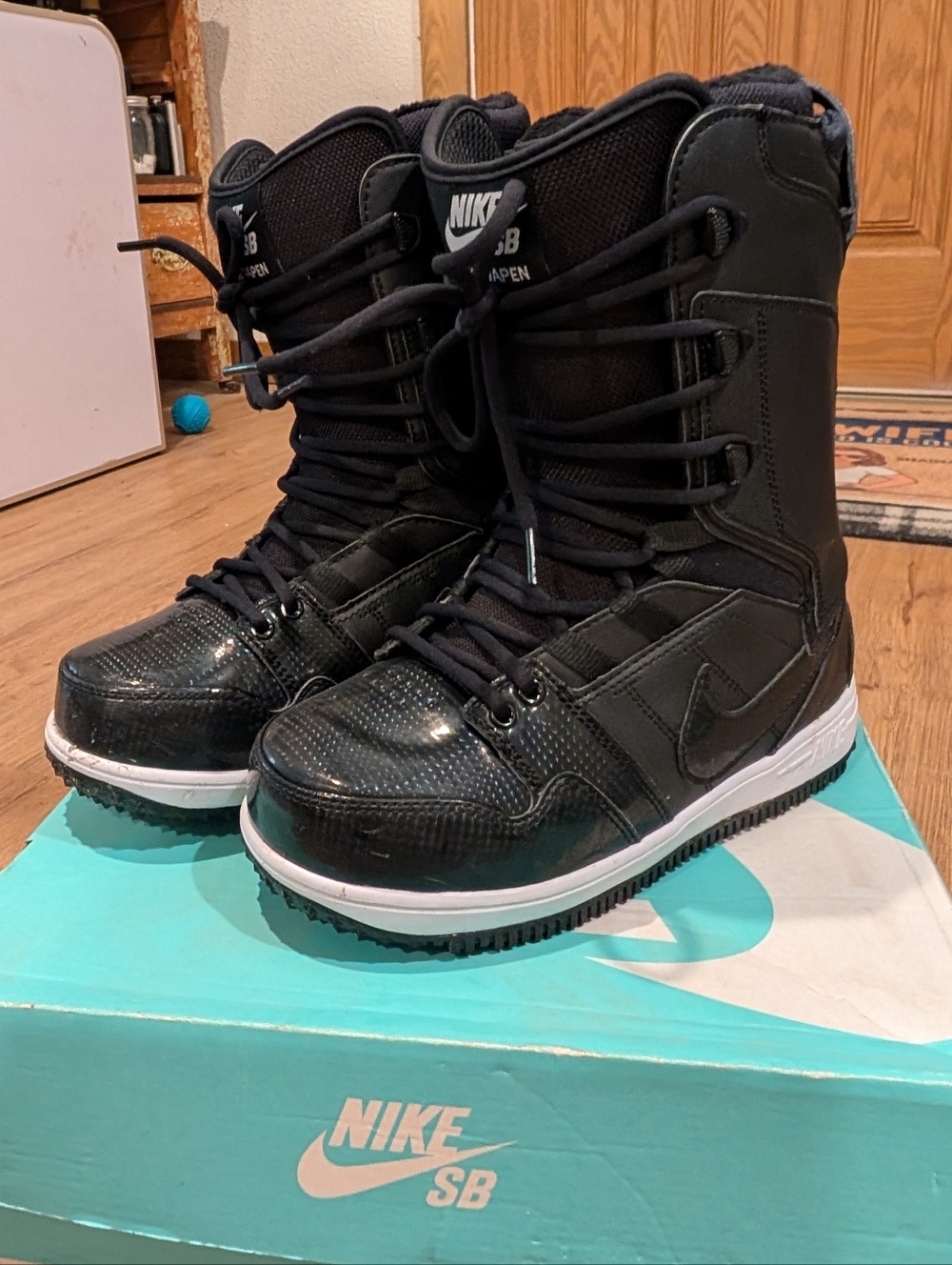 Nike SB Vapor Black Snowboard Boots